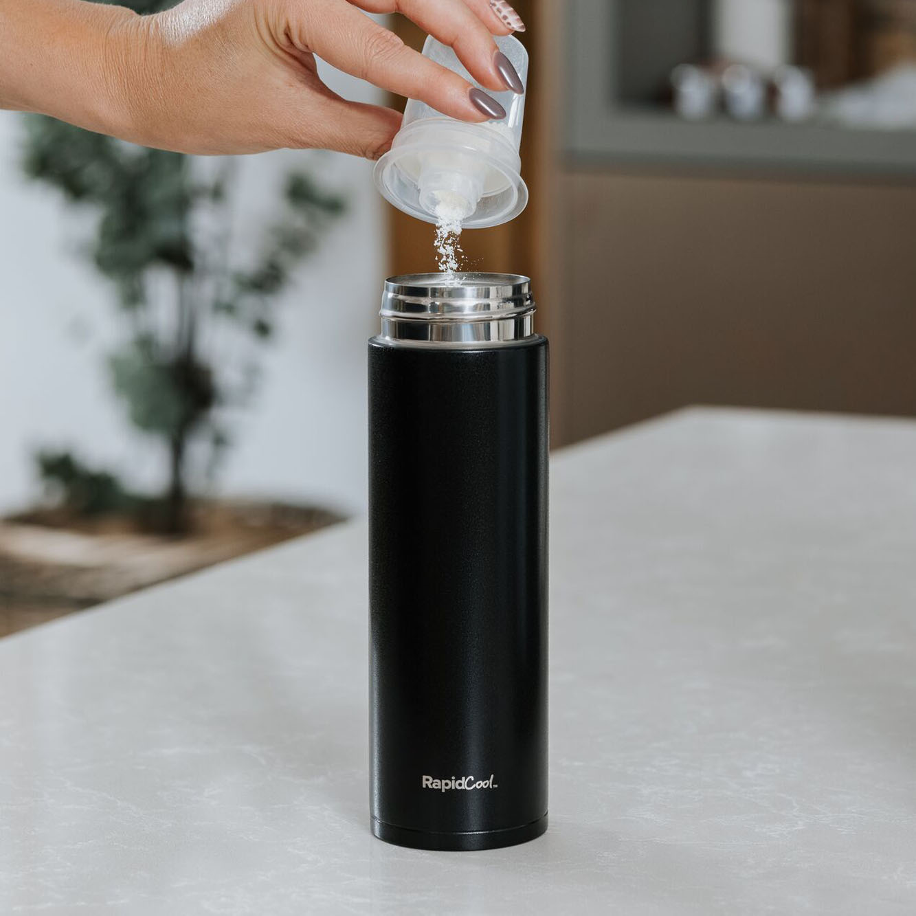 Portable Formula Feed Maker